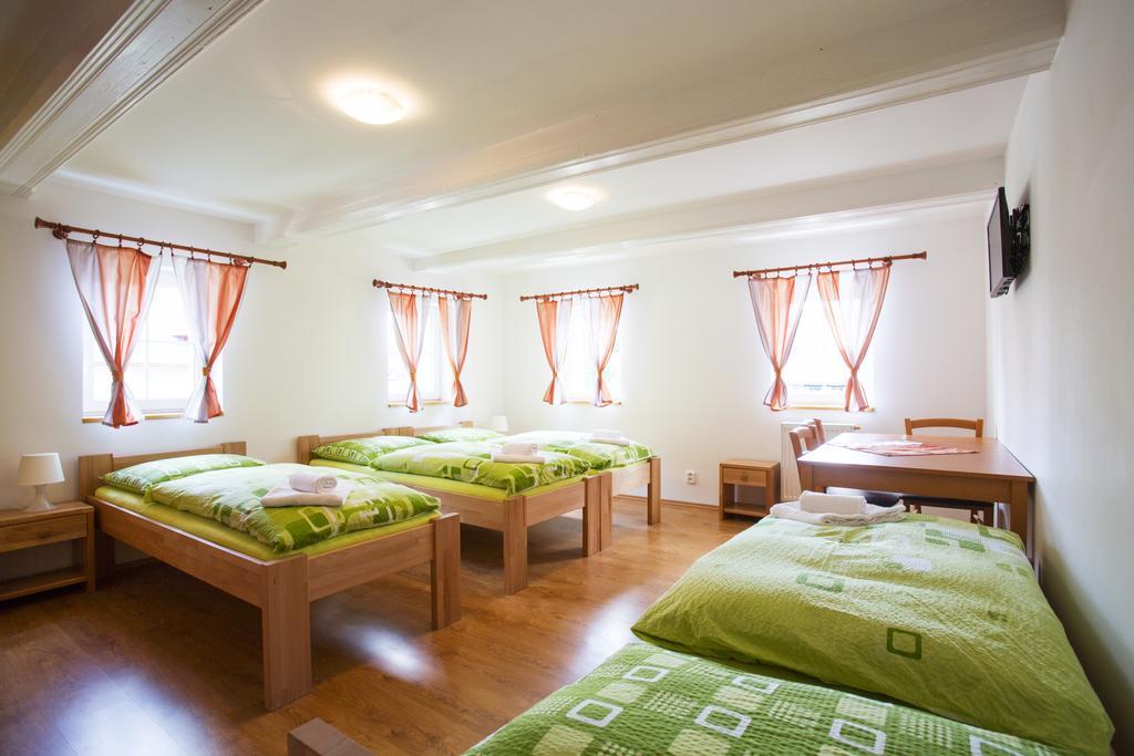 Penzion U Vyhlídky Chřibská Zimmer foto
