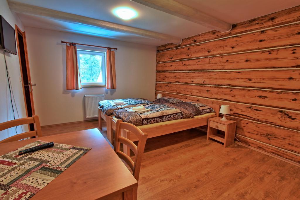Penzion U Vyhlídky Chřibská Zimmer foto